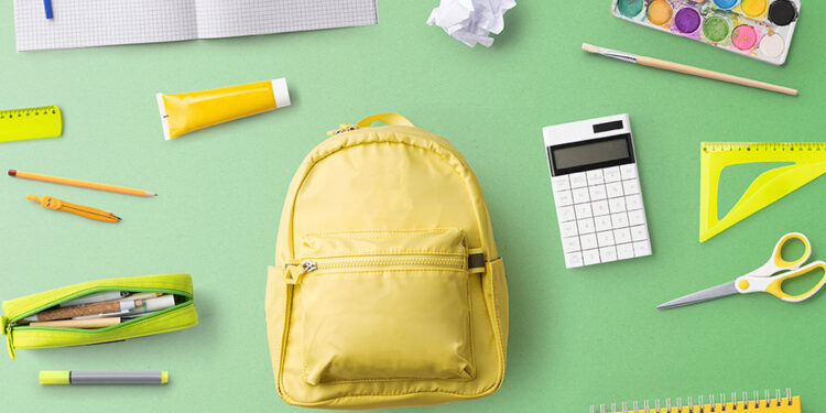 Στα ίδια επίπεδα με το 2024 οι τιμές των σχολικών