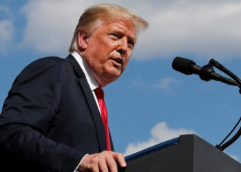 Ο Τραμπ βάζει στο στόχαστρο την επιστολική ψήφο και τα συστήματα ηλεκτρονικής ψηφοφορίας εν όψει των ενδιάμεσων εκλογών