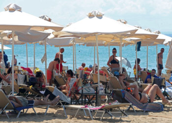Στο απυρόβλητο τα beach bar της Χαλκιδικής