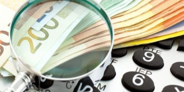 «Μπλόκο» σε περισσότερες από 8.000 γονικές παροχές και δωρεές