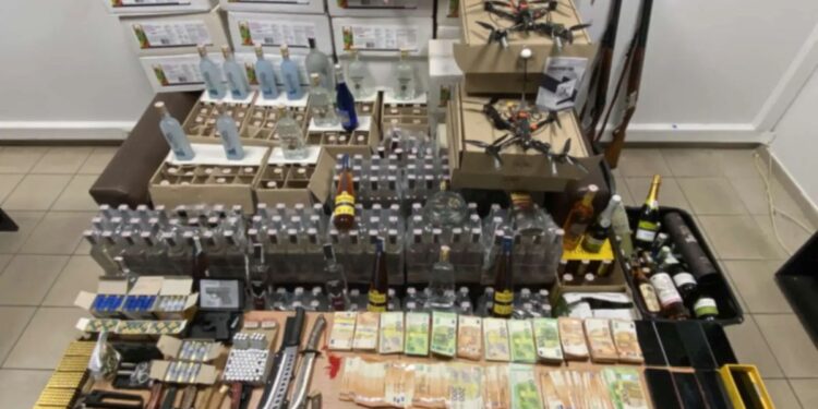 Εξάρθρωση Ε.Ο. για λαθρεμπόριο ποτών