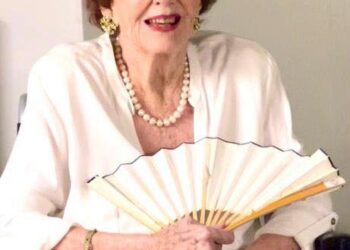 Έγινε 102 ετών: Πασίγνωστη Ελληνίδα έχει γενέθλια