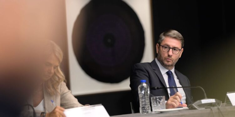 Μπορούμε με πολιτική αλλαγή να σχεδιάσουμε με αξιοπιστία, υπευθυνότητα, σοβαρότητα και προοδευτικό προσανατολισμό το μέλλον της χώρας