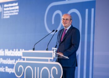 Οι τέσσερις προτάσεις του Κωστή Χατζηδάκη