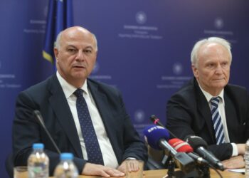 «Να υπάρξει επιστημονική τεκμηρίωση πριν από κάθε απόφαση για ενδεχόμενη εμβολιαστική εκστρατεία»