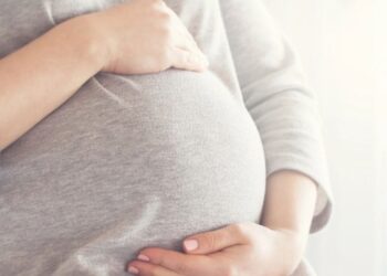 Νέα διάταξη για επίδομα κυοφορίας και λοχείας με 200 ένσημα