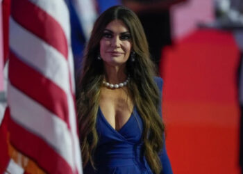 Παρατηρητήριο εξουσίας: Συνομιλητής ενόψει…