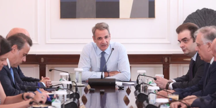 Μητσοτάκης στο Υπουργικό Συμβούλιο: Δίνουμε μάχη για την αλήθεια, από τα Τέμπη μέχρι την εξωτερική πολιτική