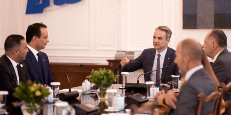 Τι είπε με τον γιο του Χαφτάρ στο Μαξίμου