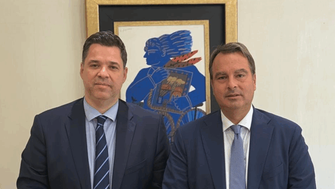 Συνάντηση του Θανάση Παπαθανάση με τον Θανάση Κοντογεώργη για το Τοπικό Σχέδιο Ανάπτυξης της Αιτωλοακαρνανίας