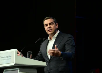 Δεν θα αφήσουμε τη χώρα να κυλήσει πάλι στο χθες