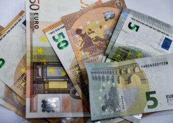 Πλεόνασμα 9,35 δισ. στο 9μηνο