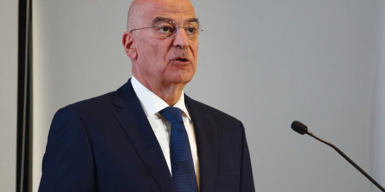 Προς το τέλος του το σίριαλ με Δένδια