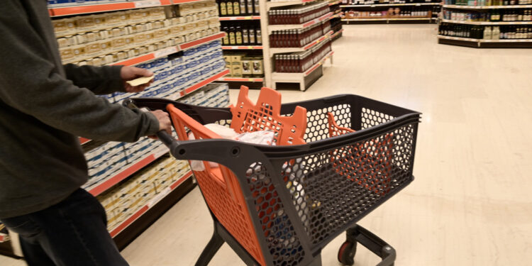 Χαμηλότερες οι τιμές του καλαθιού στα σούπερ μάρκετ στην Ελλάδα σε σχέση με άλλες χώρες