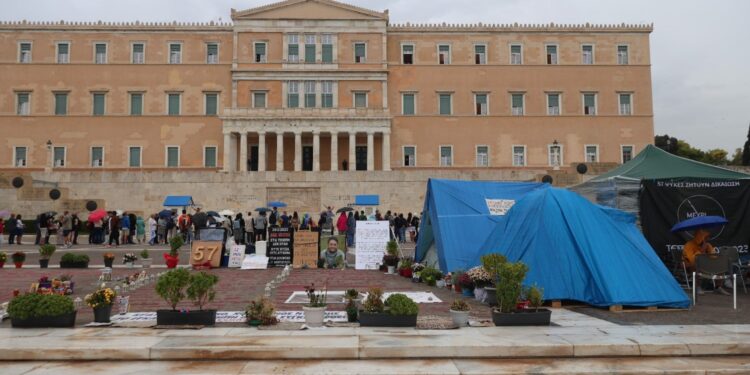Το όπλο παρά πόδας στο Πεντάγωνο για το μνημείο του άγνωστου στρατιώτη