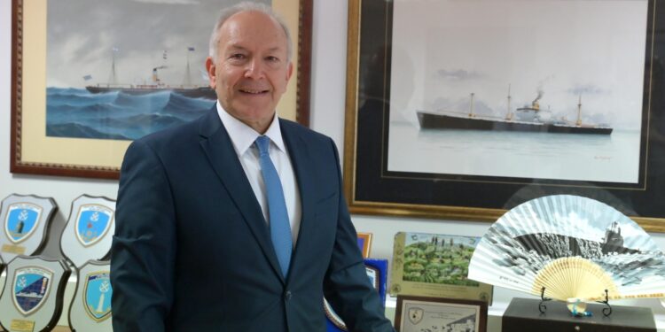 30 ομάδες καλλιτεχνών προάγουν την Αιγαιοπελαγίτικη Καλλιτεχνική Δημιουργία και τον Πολιτισμό