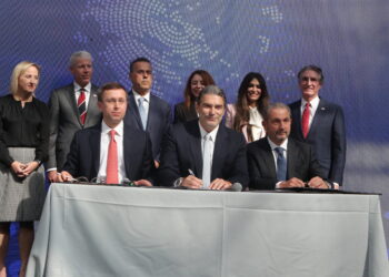 Υπεγράφη η ιστορική συμφωνία της Atlantic-See LNG Trade (AΚTOR-ΔΕΠΑ) για το αμερικανικό LNG