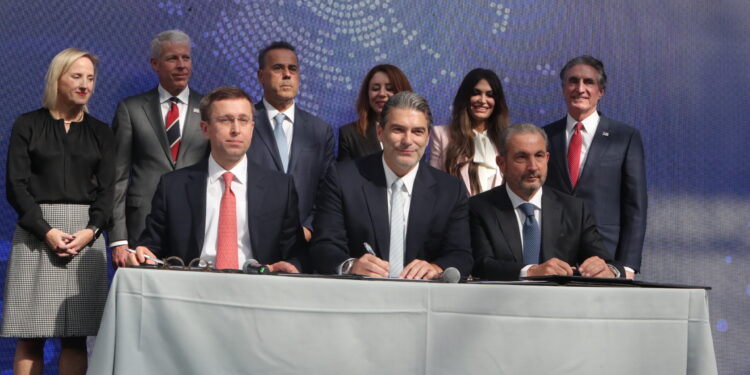 Υπεγράφη η ιστορική συμφωνία της Atlantic-See LNG Trade (AΚTOR-ΔΕΠΑ) για το αμερικανικό LNG