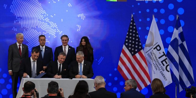 LIVE οι εργασίες της Συνόδου στην Αθήνα