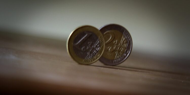 Ανδρέας Μαζαράκης – ανάλυση: H Ευρωζώνη και οι συνέπειες της διάλυσής της όπως την σκέφτηκαν οι ειδικοί πριν 13 χρόνια