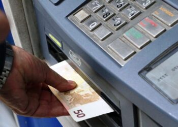 Τι συμβαίνει με την επιστροφή ενοικίου; Χαμός στο διαδίκτυο