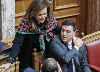 Φούντωσαν στα «κεντρικά»