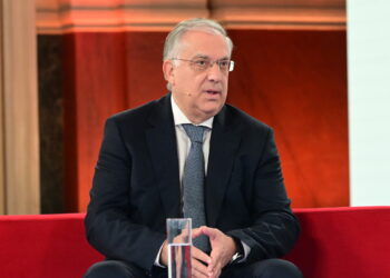 Ενίσχυση της παραγωγικότητας σημαίνει καλύτερους μισθούς και καλύτερες προοπτικές για όλους