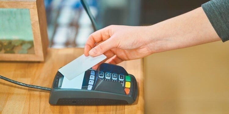 Η χρονιά που «φάνηκαν όλα» – Πώς POS, IRIS και myDATA ξεσκέπασαν τη φοροδιαφυγή δεκαετιών