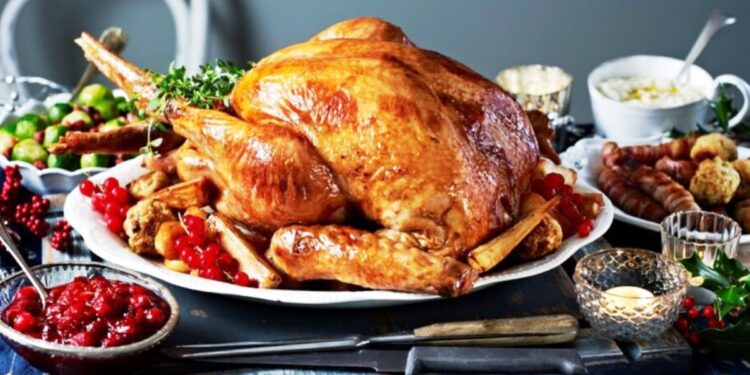 Αυτές είναι οι τιμές για το χριστουγεννιάτικο τραπέζι και τον στολισμό