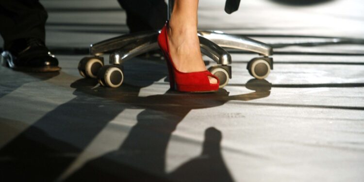 Όταν το “Only Women” κάνει περισσότερο κακό απ’ όσο καλό