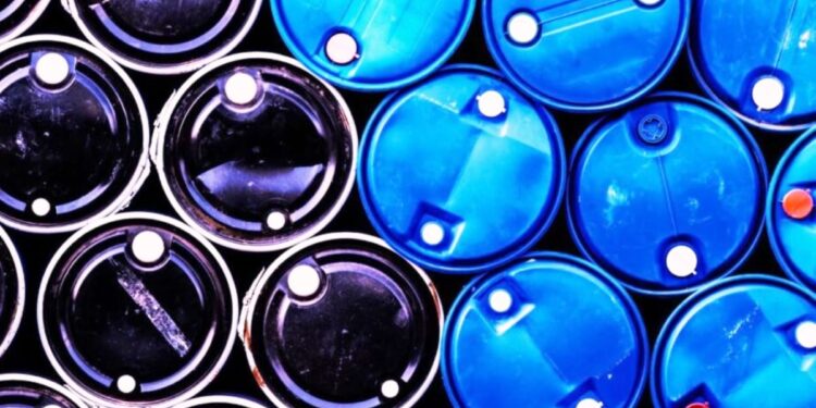 Οι φόβοι για τη ναυτιλία και το ρωσικό πετρέλαιο