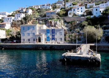 Αχρείαστος ο Brad