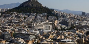 Νανά Παπαδογεωργάκη – Aνάλυση: Ο Φορέας Απόκτησης και Επαναμίσθωσης Ακινήτων, δεύτερη ευκαιρία για τους ευάλωτους δανειολήπτες