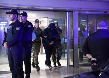 Ψάχνονται ακόμη με τον σμήναρχο