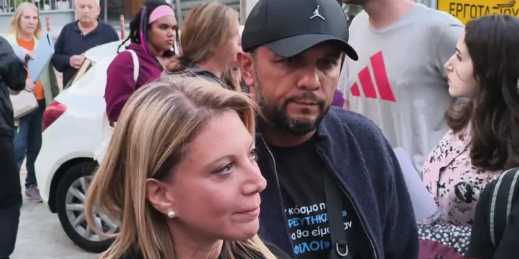 Μηνύματα σε Ρούτση και Καρυστιανού