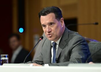 Τα νέα πρόσωπα και ο «ενισχυμένος»