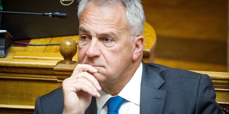 «Η πολιτική είναι πολύ πιο σύνθετη από μια εταιρεία»