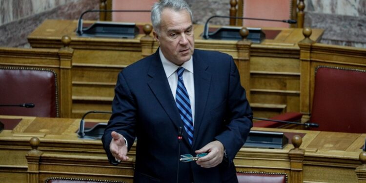 Ο Μάκης Βορίδης και οι επαφές με βουλευτές και «κομμένους»