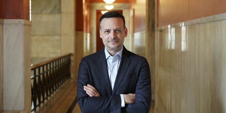 «Το στεγαστικό είναι ίσως η μεγαλύτερη κοινωνική κρίση που αντιμετωπίζει σήμερα η Αθήνα»