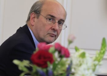 Η σιωπηλή ενόχληση για τον Κωστή Χατζηδάκη 