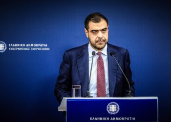 Ο Παύλος Μαρινάκης και οι βουλευτές που ζητούν περισσότερο χώρο