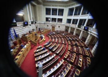 Οι εξωκοινοβουλευτικοί