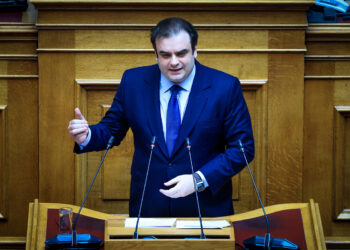 Ο Πιερρακάκης και οι «οικονομικοί»