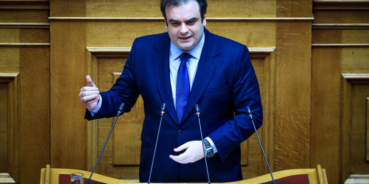 Ο Πιερρακάκης και οι «οικονομικοί»